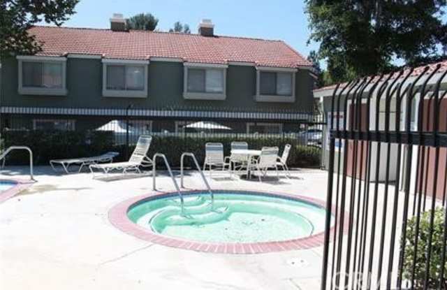 980 Golden Springs Drive Gallery 3