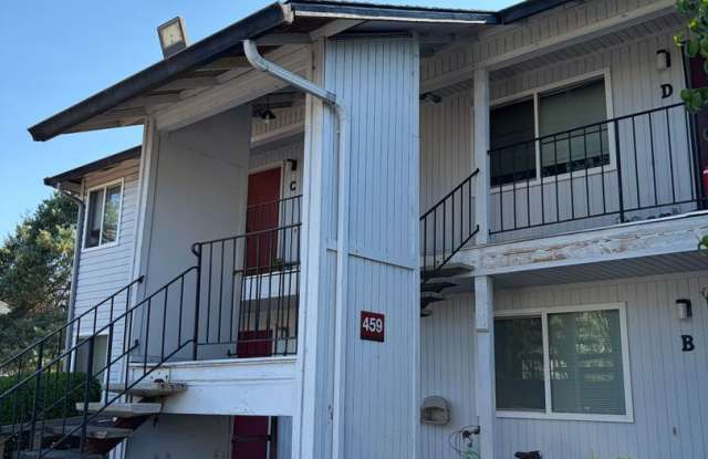(858) Foxfire - 2 Bedroom / 1 Bathroom - Upstairs Gallery 2