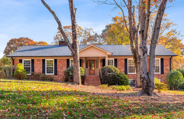 NW, Updated, Wood Floors, SS Appl., Den, Dining Roon, Sun Room, Finished Basement, Fenced! photos photos