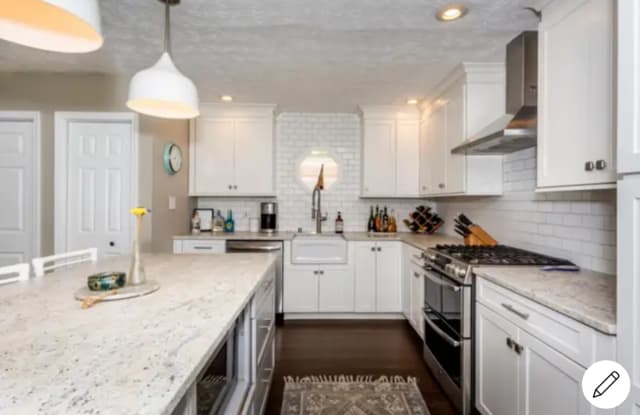4314 Lynnbrook Drive - 4314 Lynnbrook Drive, Louisville, KY 40220