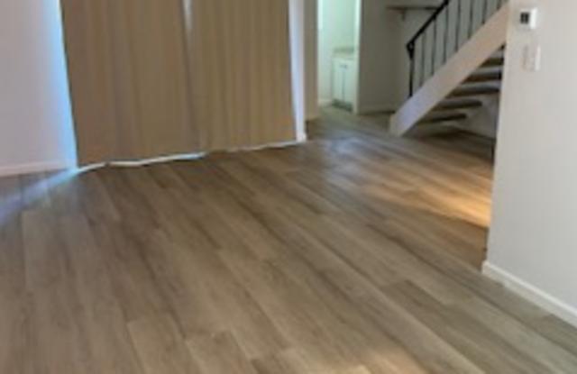 170 Roundtree Boulevard - 170 Roundtree Boulevard, Lucas Valley-Marinwood, CA 94903