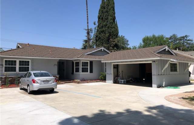 2211 S 8th Avenue photos photos