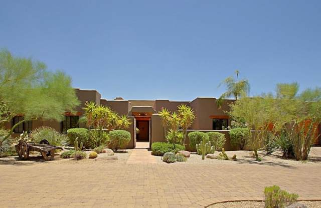 35150 N WHILEAWAY Road Gallery 2
