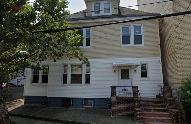 262 FOWLER AVE - 262 Fowler Avenue, Jersey City, NJ 07305