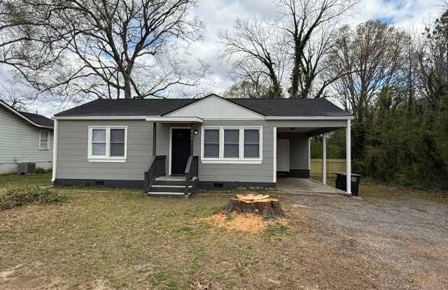 2 bedroom, 1 bathroom - Home in West Rome - Newly Remodeled! - 426 North Elm Street Northwest, Rome, GA 30165