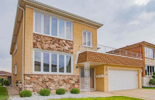 8454 W Windsor Avenue - 8454 West Windsor Avenue, Chicago, IL 60656