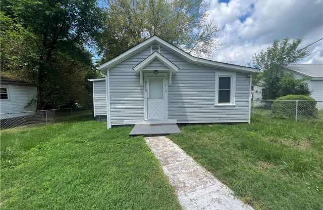 1710 Amos Street - 1710 Amos Street, Reidsville, NC 27320
