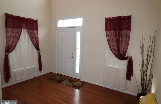 4711 DIAMOND RIDGE LANE Gallery 2
