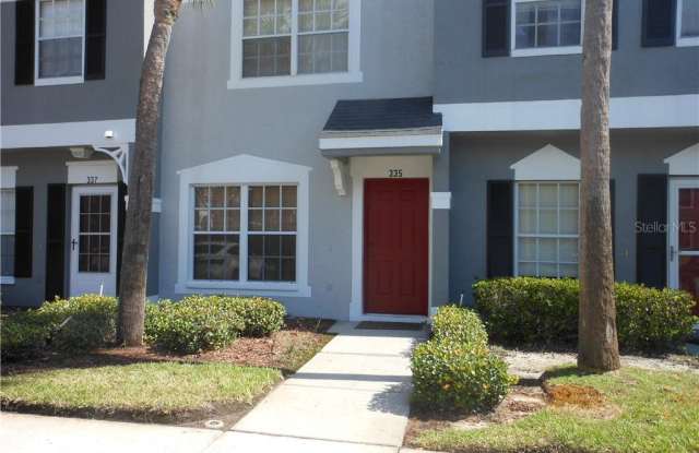 335 COUNTRYSIDE KEY BOULEVARD - 335 Countryside Key Boulevard, Oldsmar, FL 34677