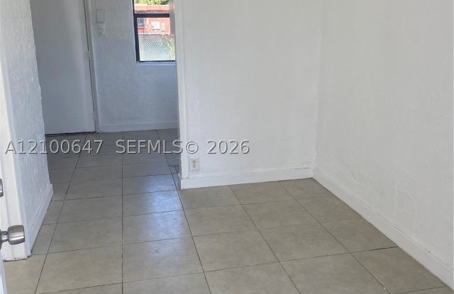 10425 SW 173rd Ter Gallery 3