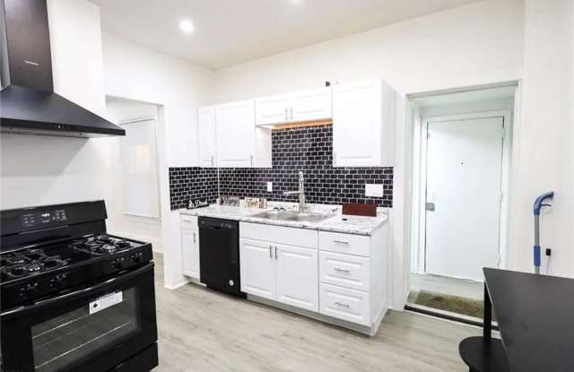 3BD/ 1.5 BA Home for Rent- Cleveland - 4246 East 116th Street, Cleveland, OH 44105