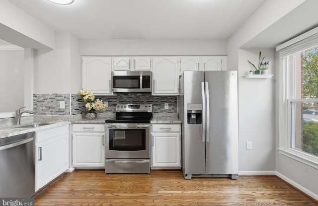 6303 MARY TODD Court Gallery 3