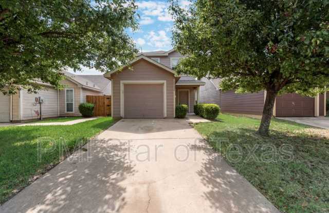 10624 Many Oaks Dr - 10624 Many Oaks Drive, Fort Worth, TX 76140