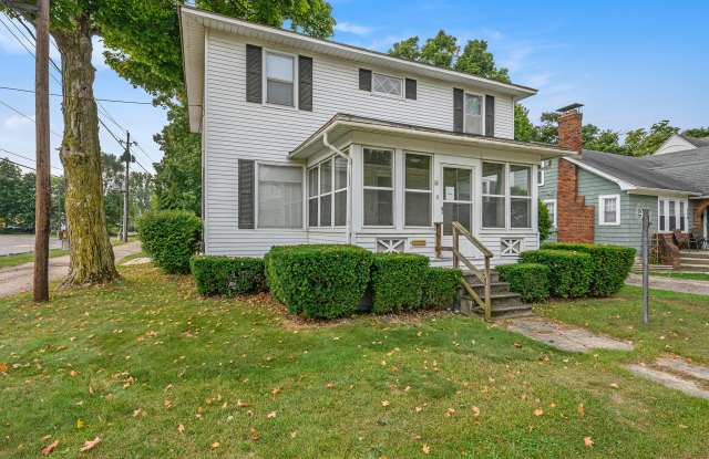 114 W Kelsey St photos photos