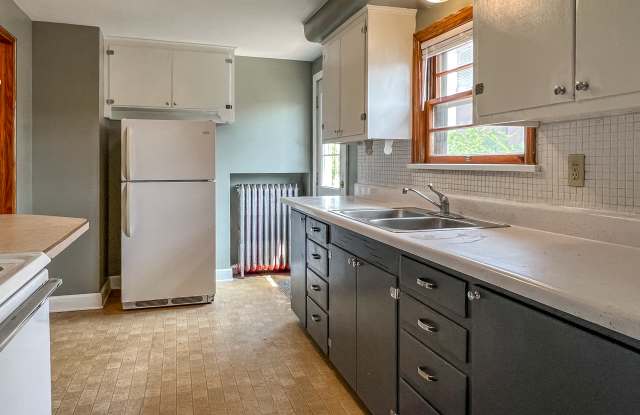 216 North 3rd Street - 2 photos photos