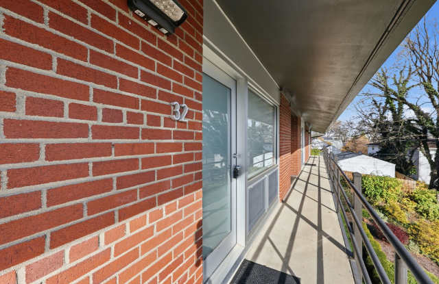 Edgehill Flats LLC photos photos