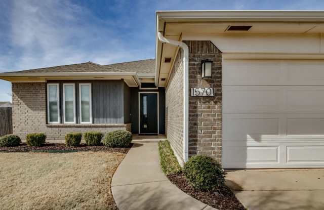 Corner lot in Deer Creek schools photos photos