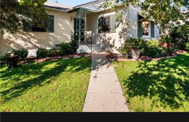 1563 Valencia Avenue Gallery 1