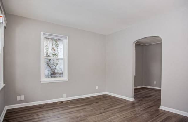 708 West 24th Street Gallery 2