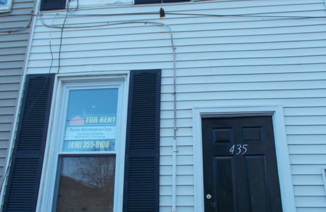 435 Freeman St Gallery 3