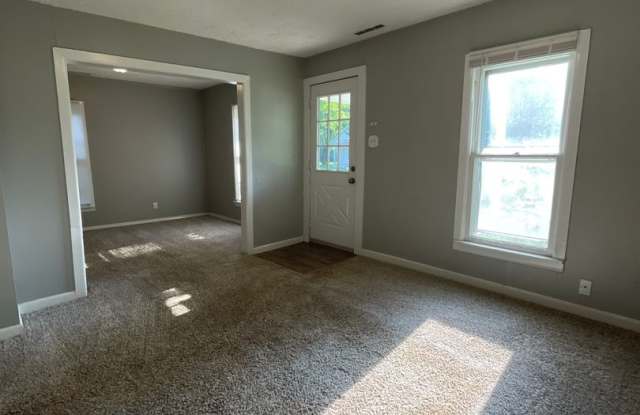 717 East Gallery 4