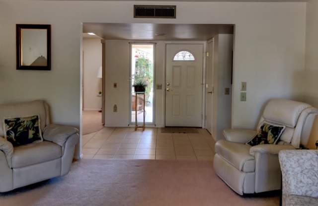 12602 W Parkwood Dr Gallery 4