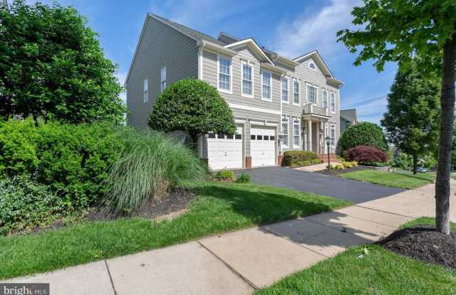 19227 N MILL SITE PLACE S Gallery 2