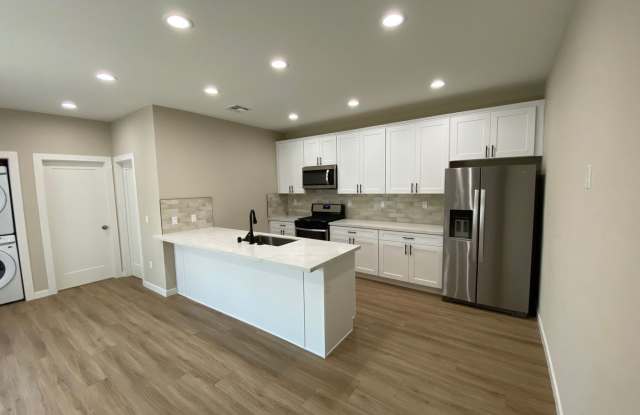 Newer Build 4BD/2BA on East Falls Gallery 3