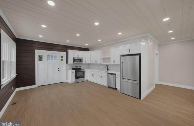 71 DREAMLAND PARK Drive Gallery 4