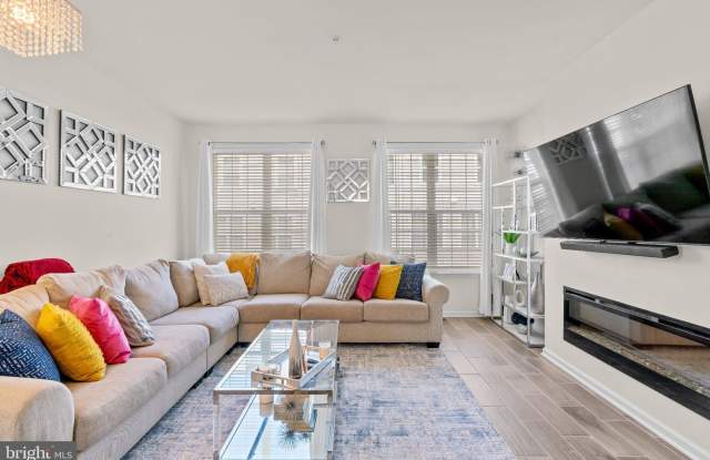 1623 FERNWOOD Drive Gallery 4