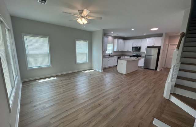 PRE-LEASING FOR AUGUST 9TH 2027! Gallery 4