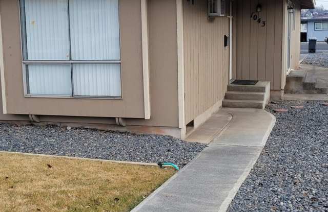 1043 W Rose Ave photos photos
