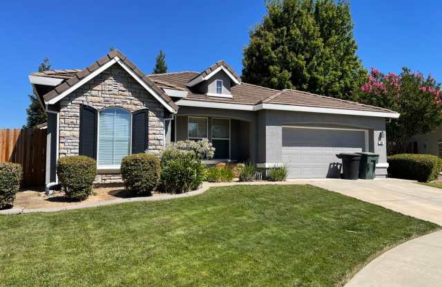 SINGLE STORY, 3 BED, 2 BATH, 2 CAR, LARGE BACK YARD photos photos