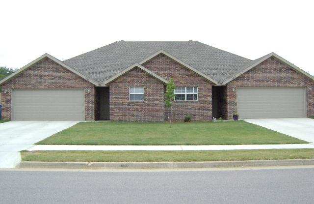 4205 SW Broadstone Ave - 1 photos photos