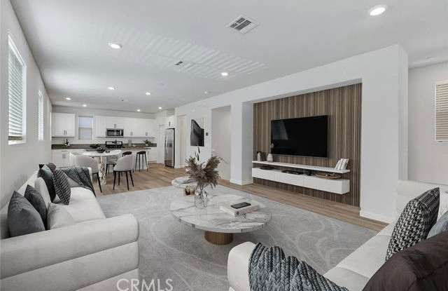 14700 Sherman Way photos photos