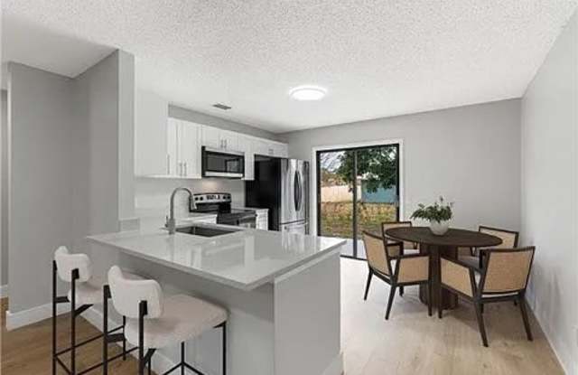 2240 86th Dr photos photos
