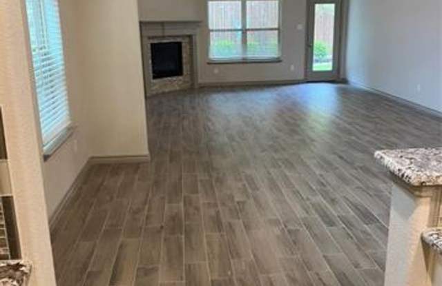 8209 Spruce Meadows Drive Gallery 3