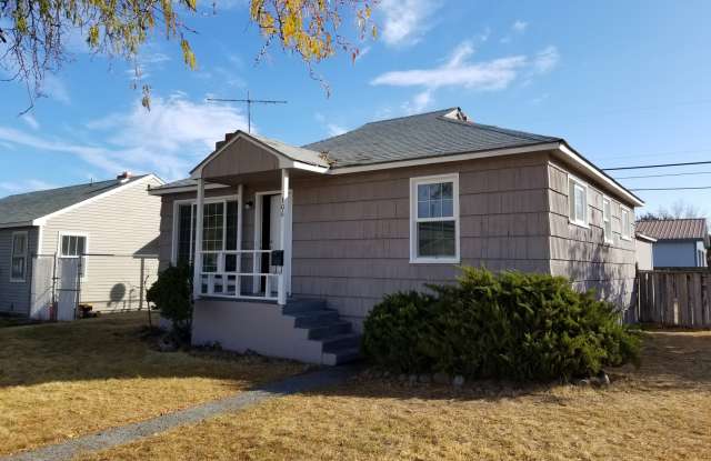 Ephrata House with Full Basement photos photos