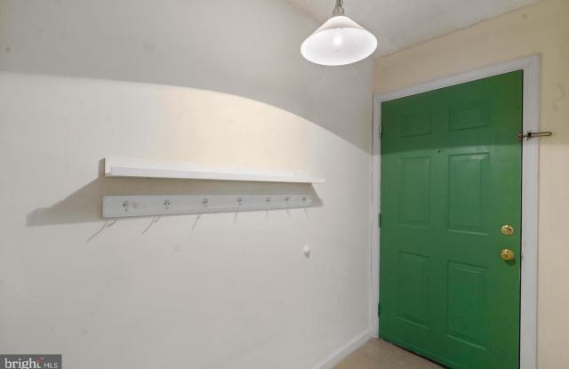 9240 CASPIAN Way Gallery 4