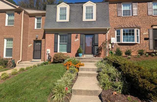 6781 SURREYWOOD Lane Gallery 1