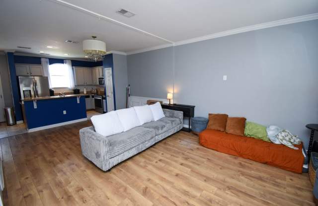 3564 Alexandria Avenue - 1 Gallery 2