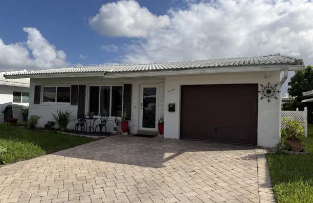 8106 NW 59TH Court Gallery 1