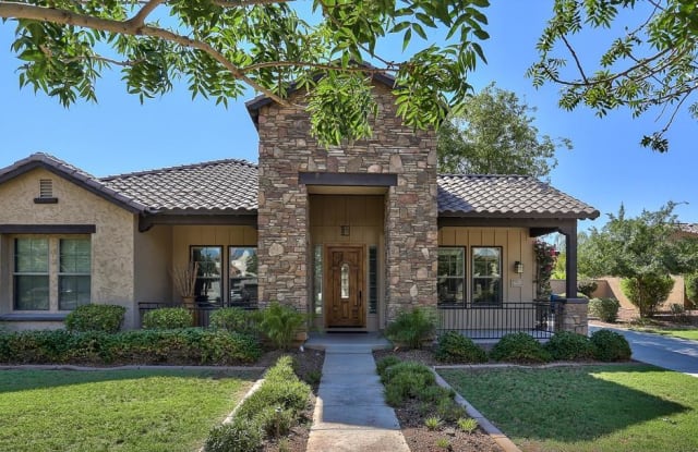 3885 N PARK Street - 3885 North Park Street, Buckeye, AZ 85396