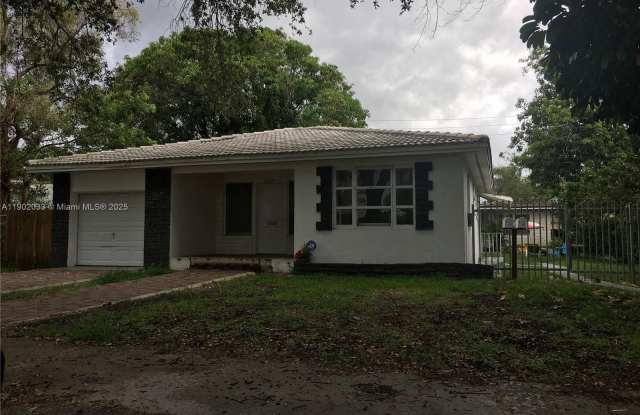 2029 Monroe St photos photos