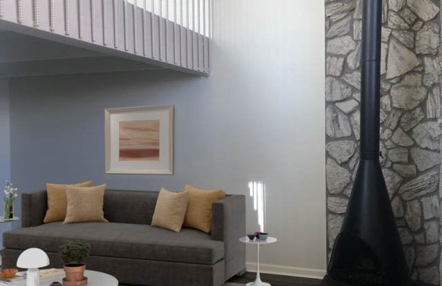 Spacious 2-Bedroom 1.5 Bath Penthouse in the Heart of Aurora! - 384 South Ironton Street, Aurora, CO 80012