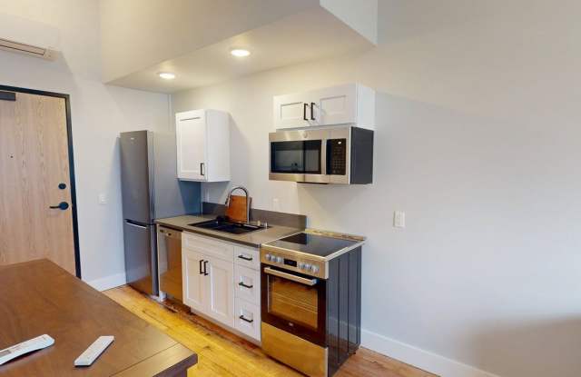2845 Marine Drive Gallery 2