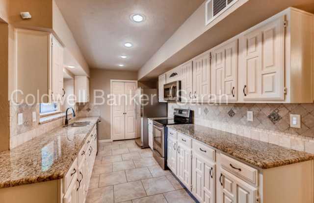 4204 Staghorn Circle South Gallery 2