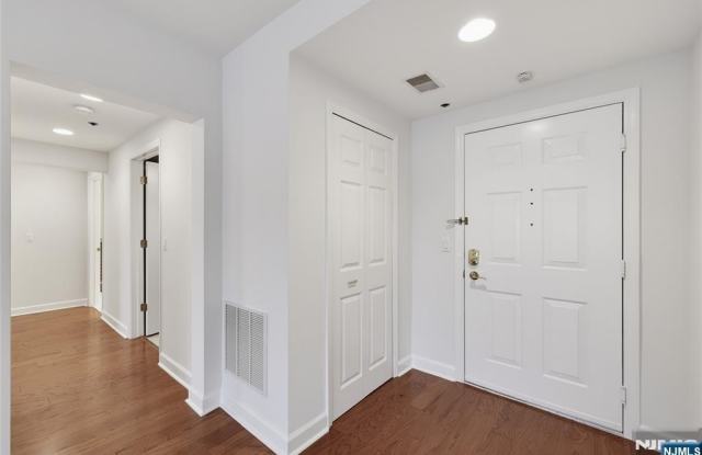 202 Adams Court Gallery 4