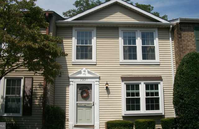 7921 TYSON OAKS CIRCLE - 7921 Tyson Oaks Circle, Tysons Corner, VA 22182