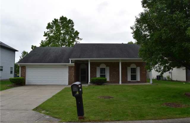 12081 PEBBLEBROOKE Court Gallery 2